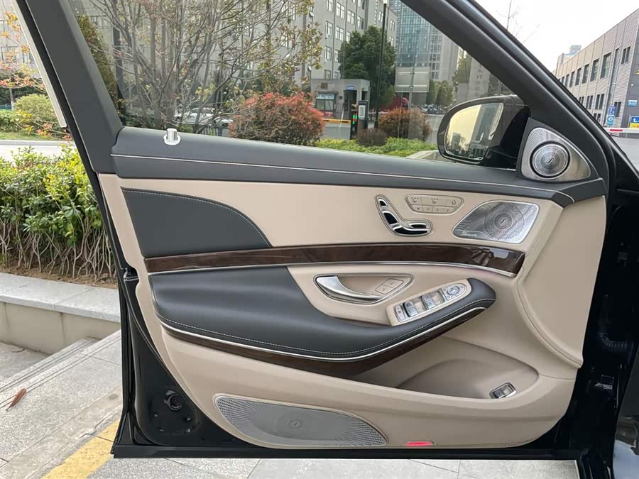 Mercedes-Benz Maybach S-Class 2015 — фото 11