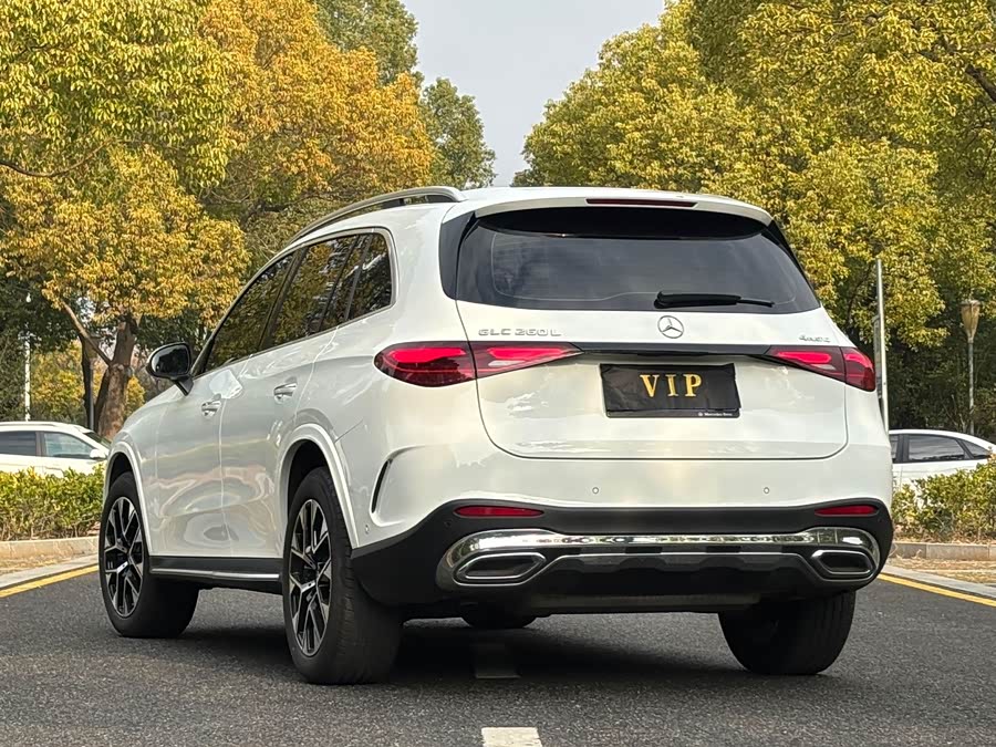 Mercedes-Benz GLC 2023
