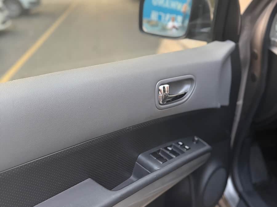 Nissan X-Trail 2010