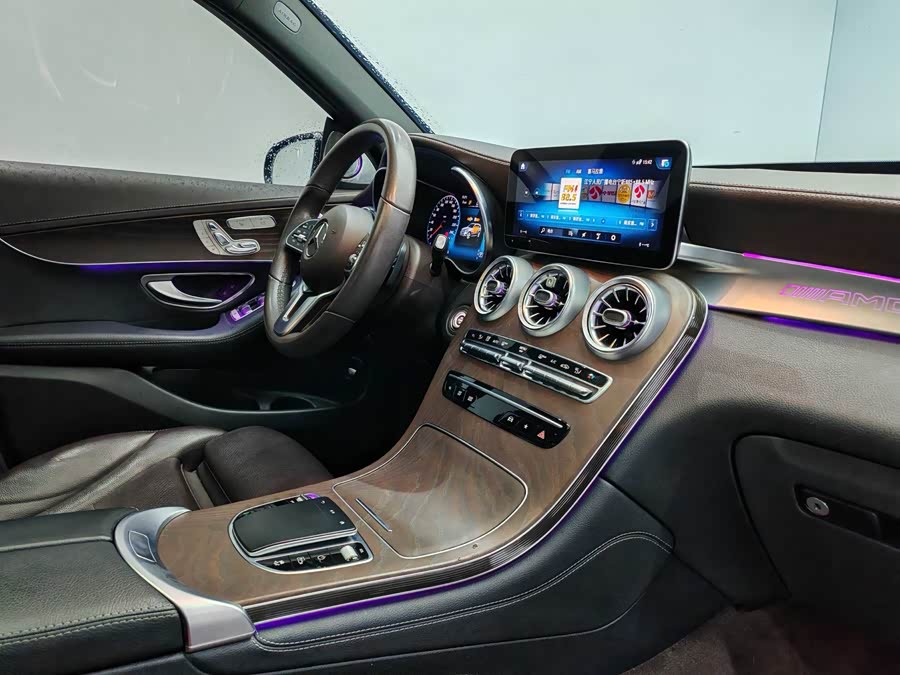 Mercedes-Benz GLC 2021 — фото 15