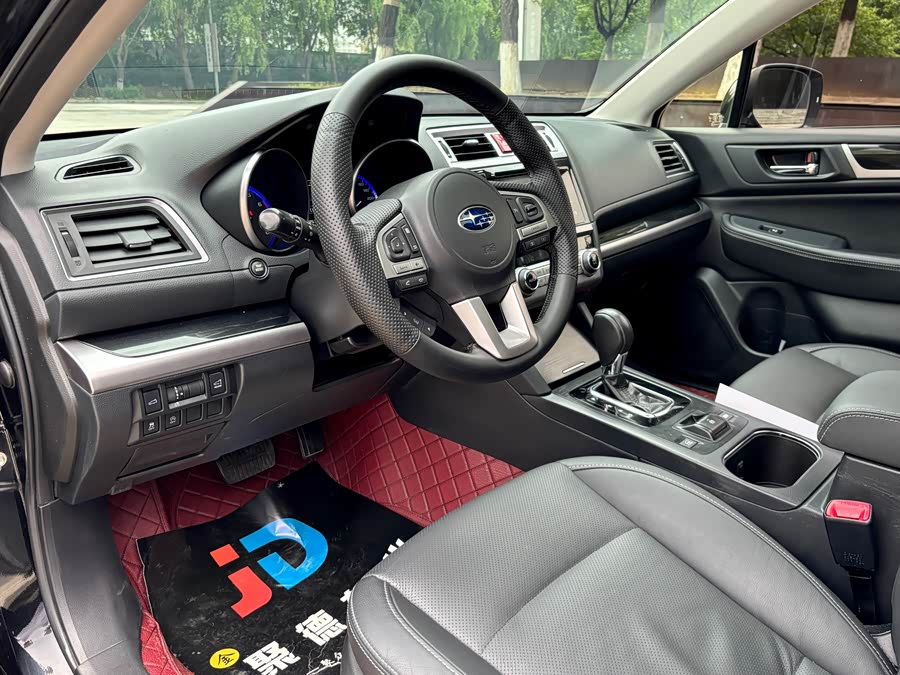 Subaru Outback 2015 — фото 11