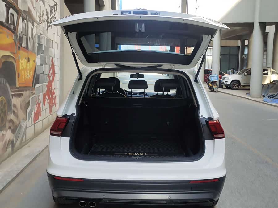 Volkswagen Tiguan L 2017