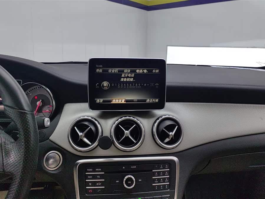 Mercedes-Benz GLA 2016 — фото 13
