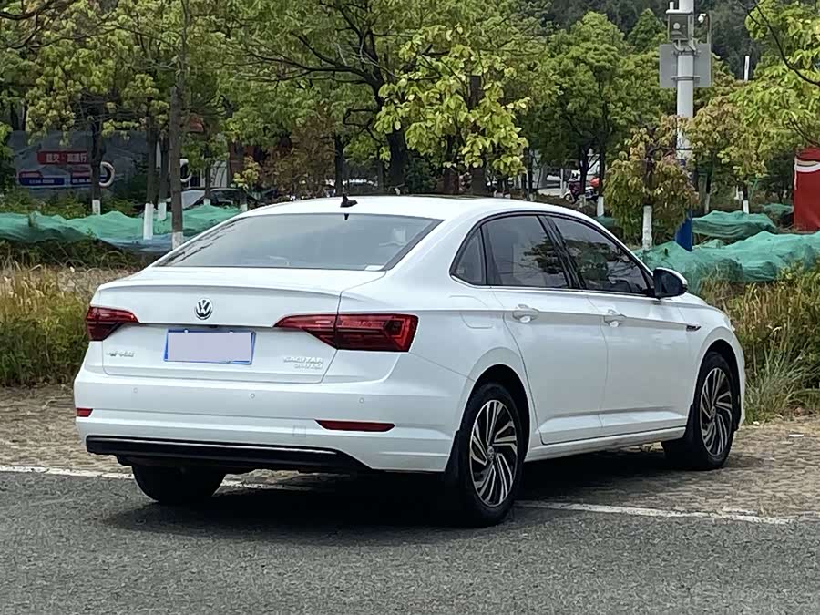 Volkswagen Sagitar 2019