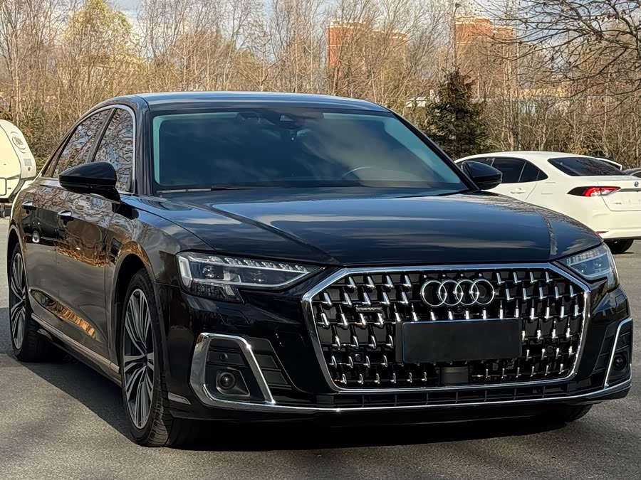 Audi A8 2023
