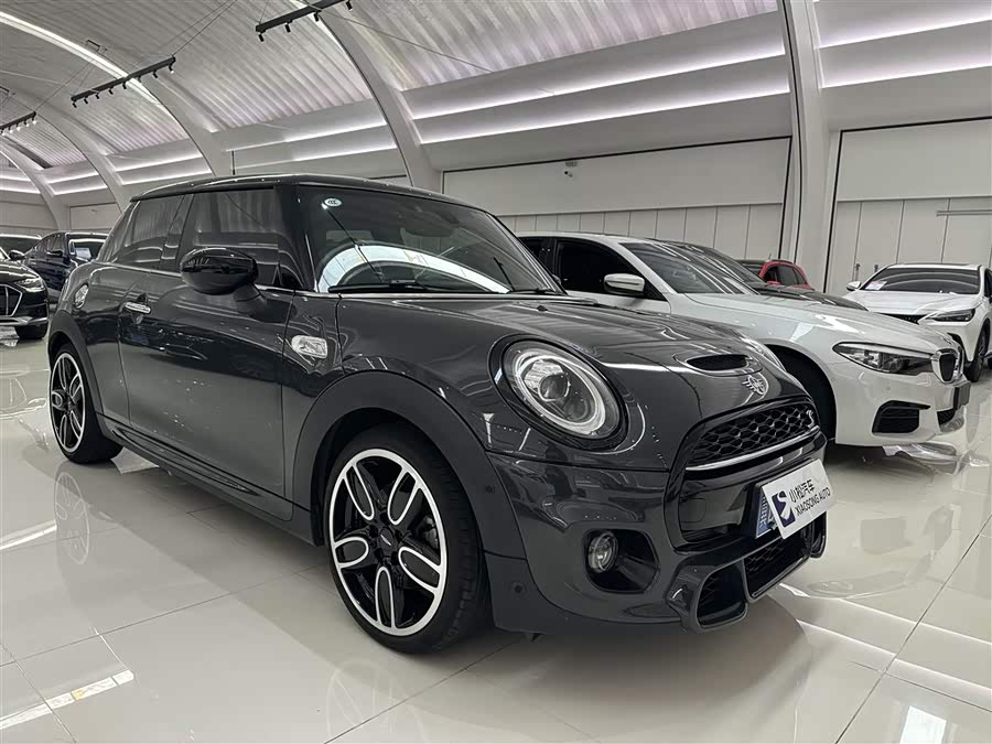 MINI MINI 2021