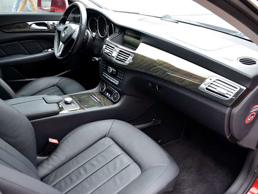 Mercedes-Benz CLS 2012 — фото 14