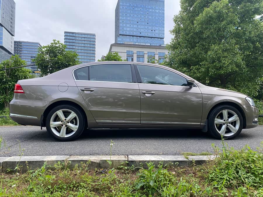 Volkswagen Magotan 2016