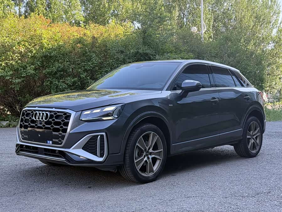 Audi Q2L 2022
