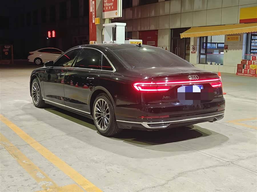 Audi A8 2021
