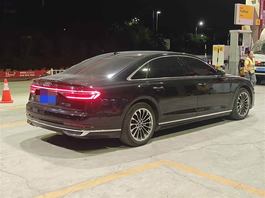 Audi A8 2021