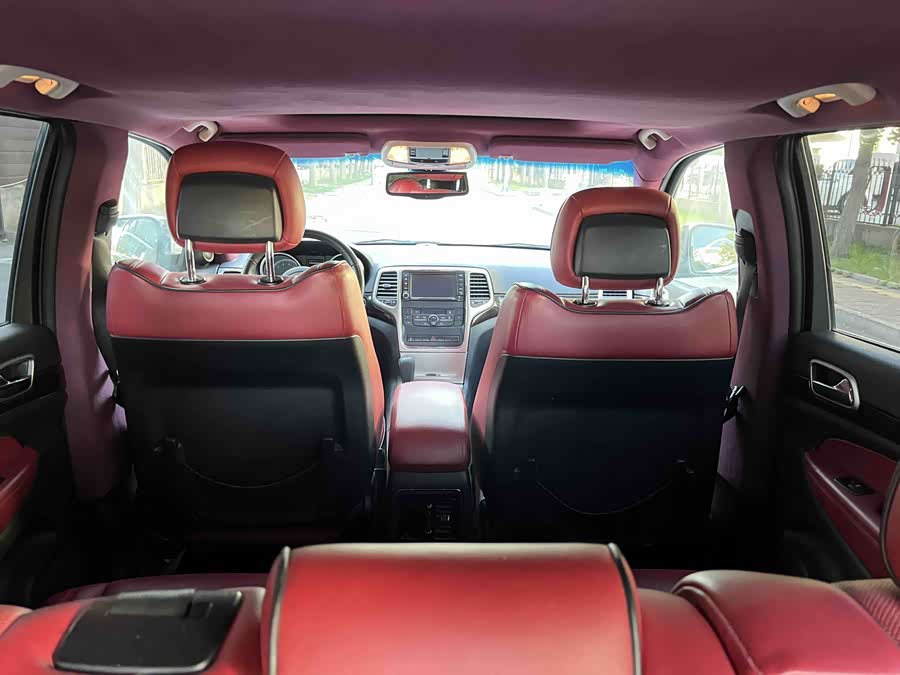 Jeep Grand Cherokee 2013 — фото 25