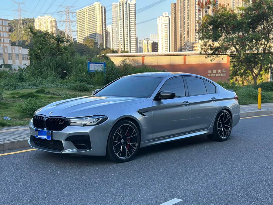 BMW M5 2021