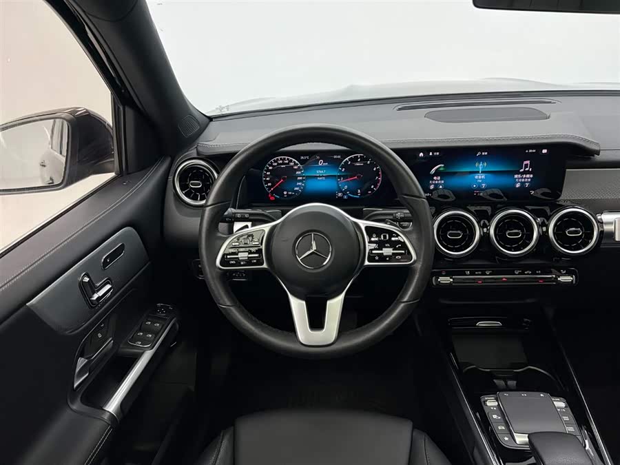Mercedes-Benz GLB 2021 — фото 23