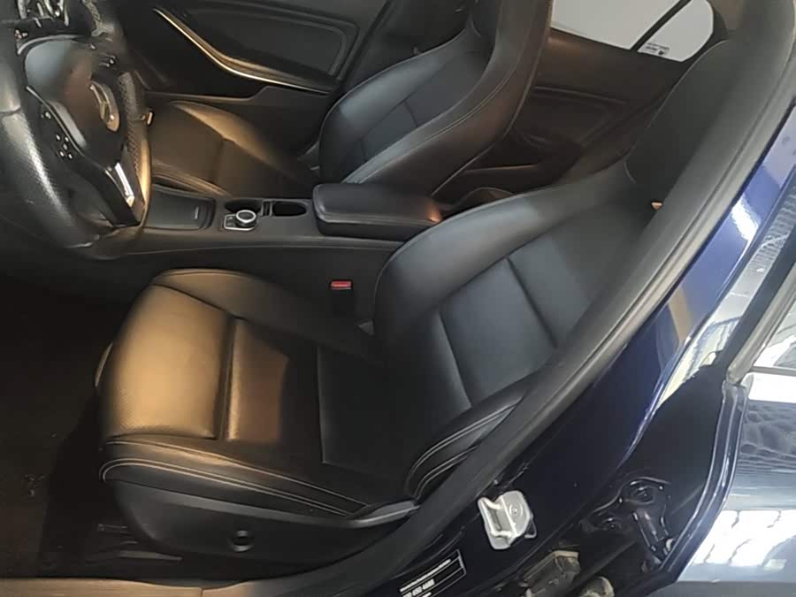 Mercedes-Benz GLA 2016 — фото 15