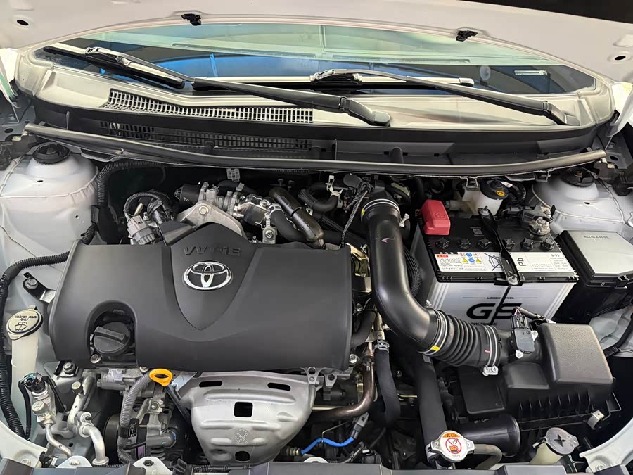 Toyota Yaris L 2022 — фото 23