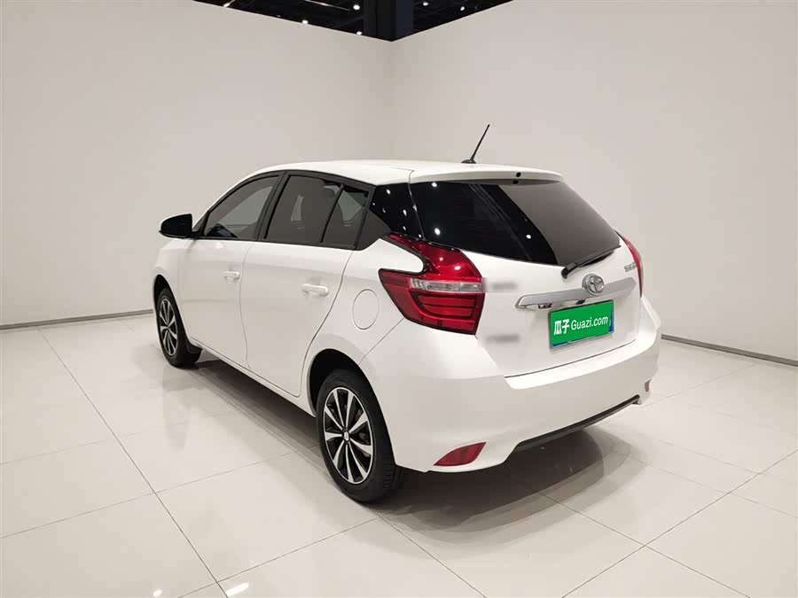 Toyota Yaris L 2016