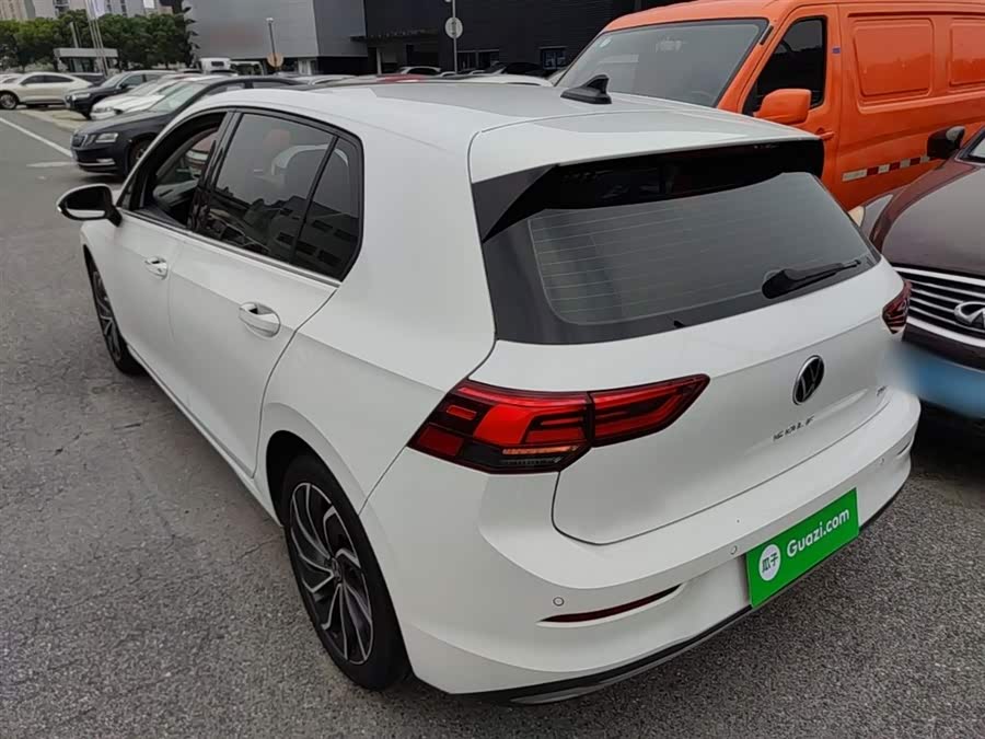 Volkswagen Golf 2021