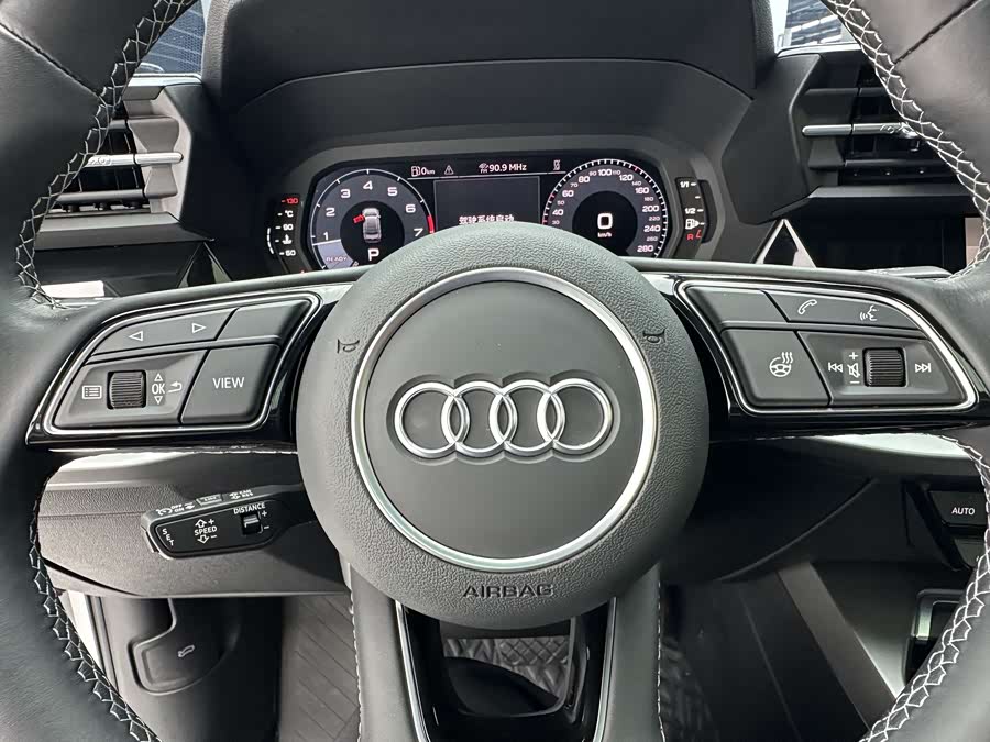 Audi A3 2022 — фото 13