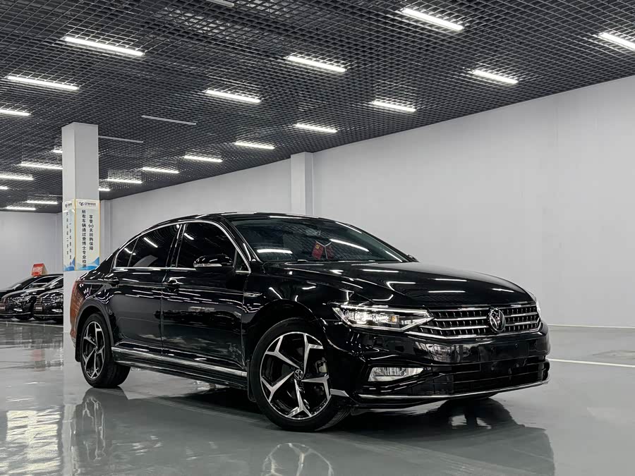 Volkswagen Magotan 2024