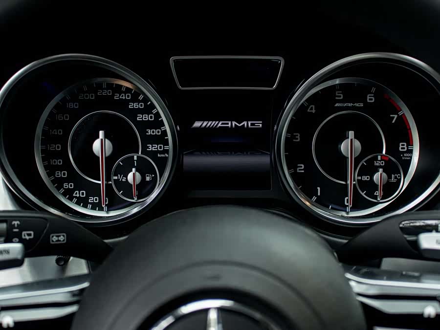 Mercedes-Benz M-Class AMG 2012 — фото 16