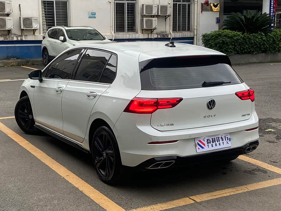 Volkswagen Golf 2023