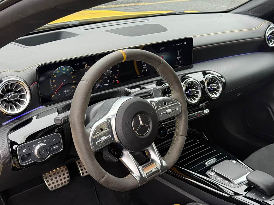 Mercedes-Benz Mercedes CLA AMG 2023 — фото 14