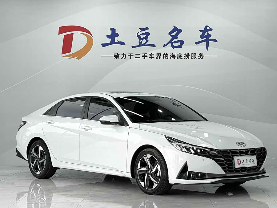 Hyundai Elantra 2022