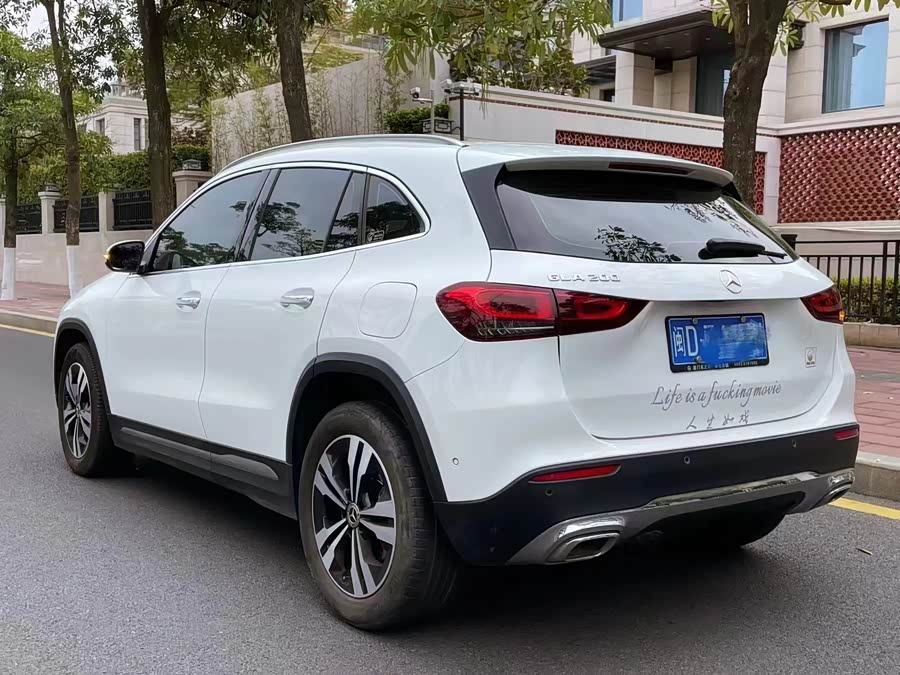Mercedes-Benz GLA 2020