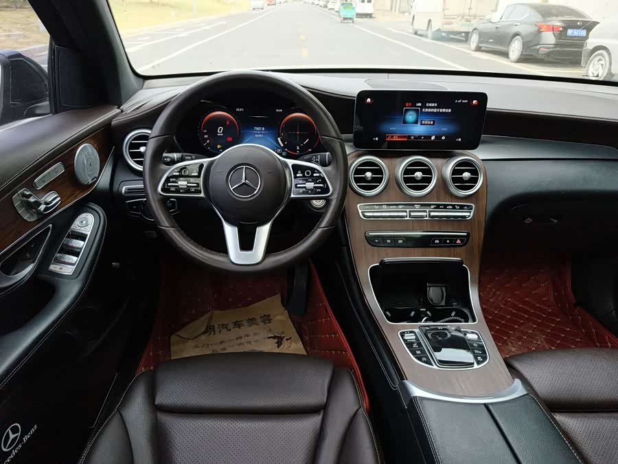 Mercedes-Benz GLC 2021 — фото 12