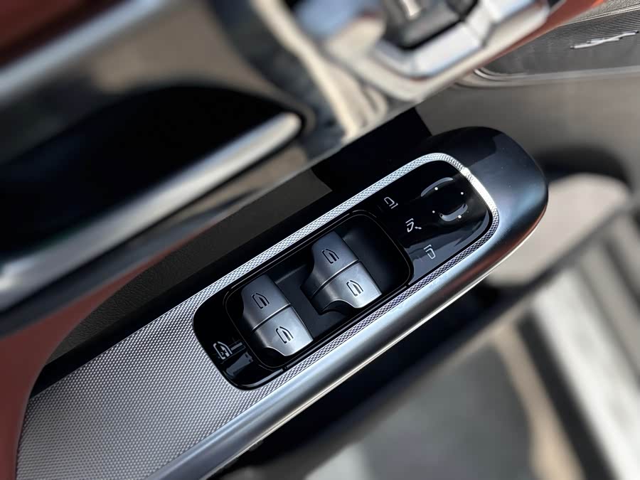 Mercedes-Benz GLC 2024 — фото 14