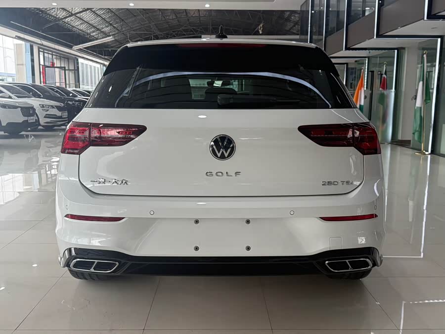 Volkswagen Golf 2023