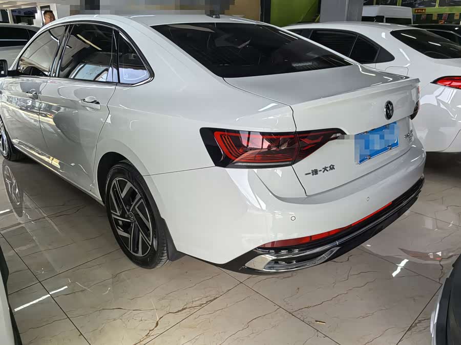 Volkswagen Sagitar 2023