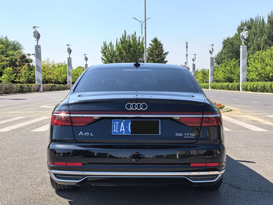 Audi A8 2022