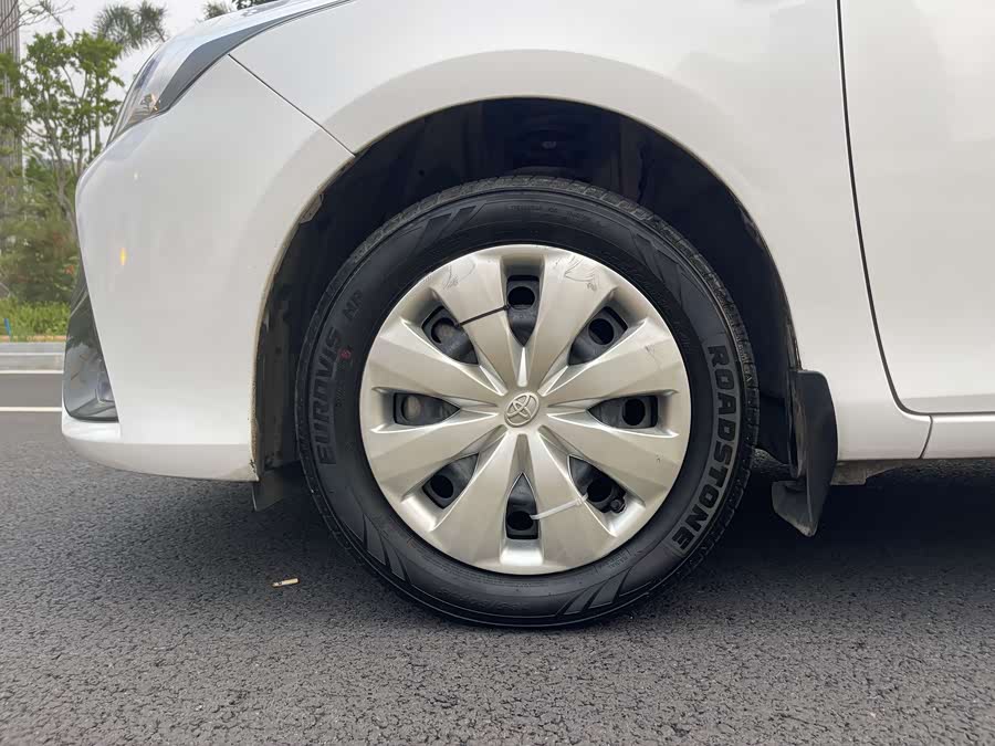 Toyota Yaris L 2020 — фото 15