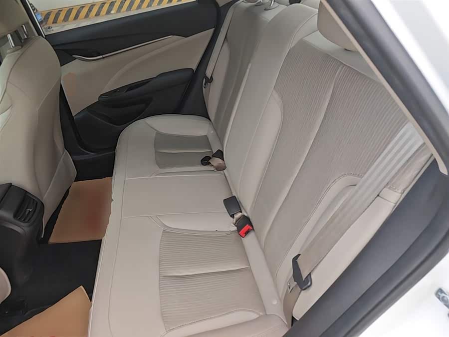 Buick Excelle 2017 — фото 17