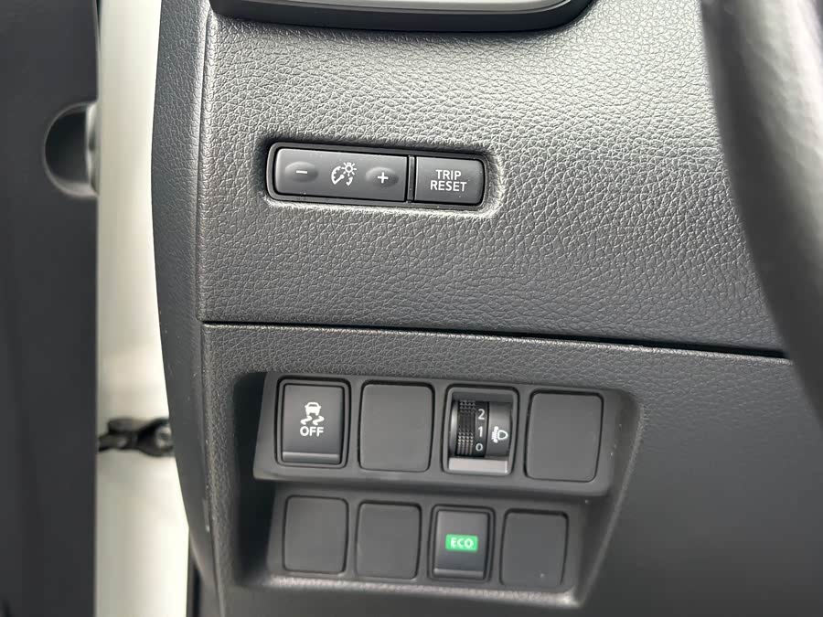 Nissan Qashqai 2017 — фото 18