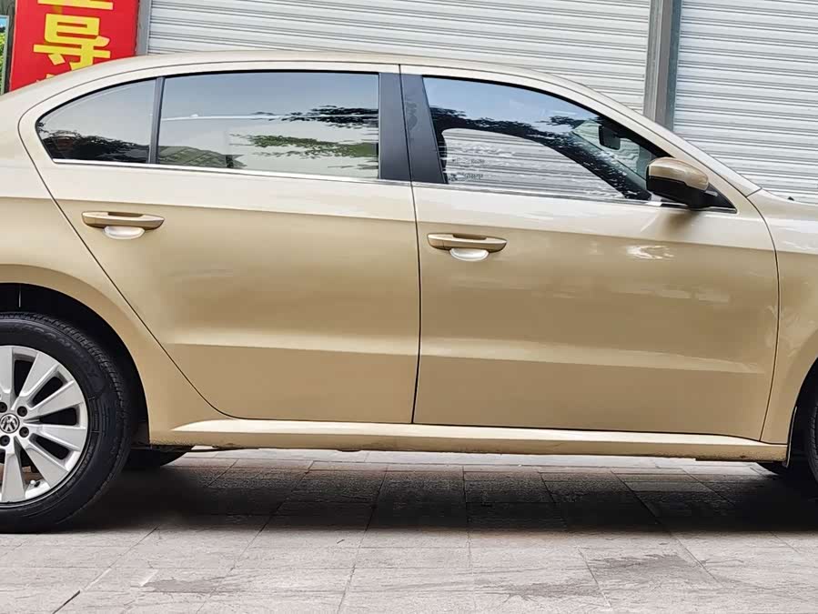 Volkswagen Lavida 2013