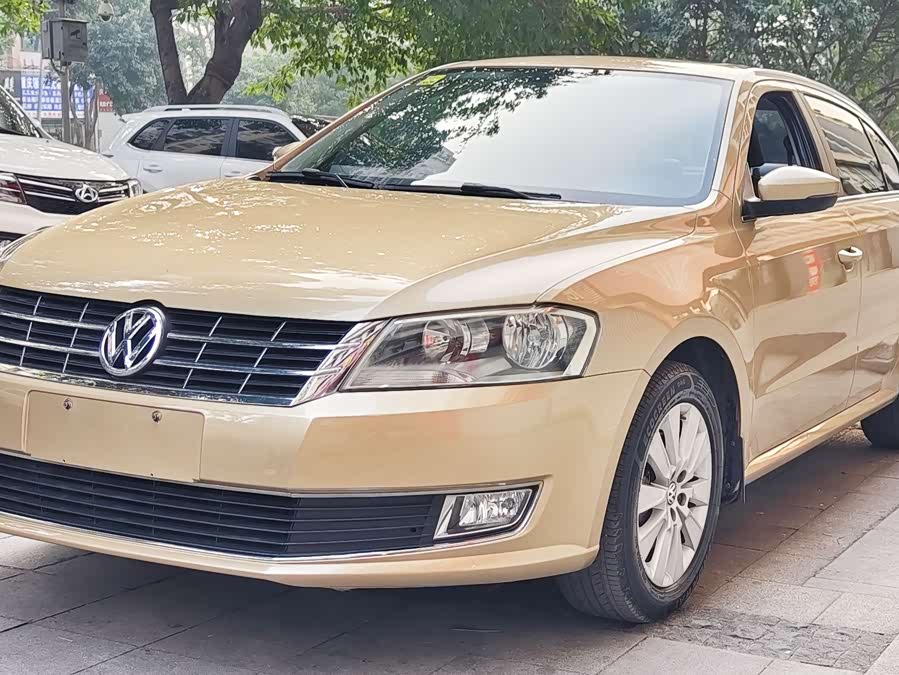 Volkswagen Lavida 2013