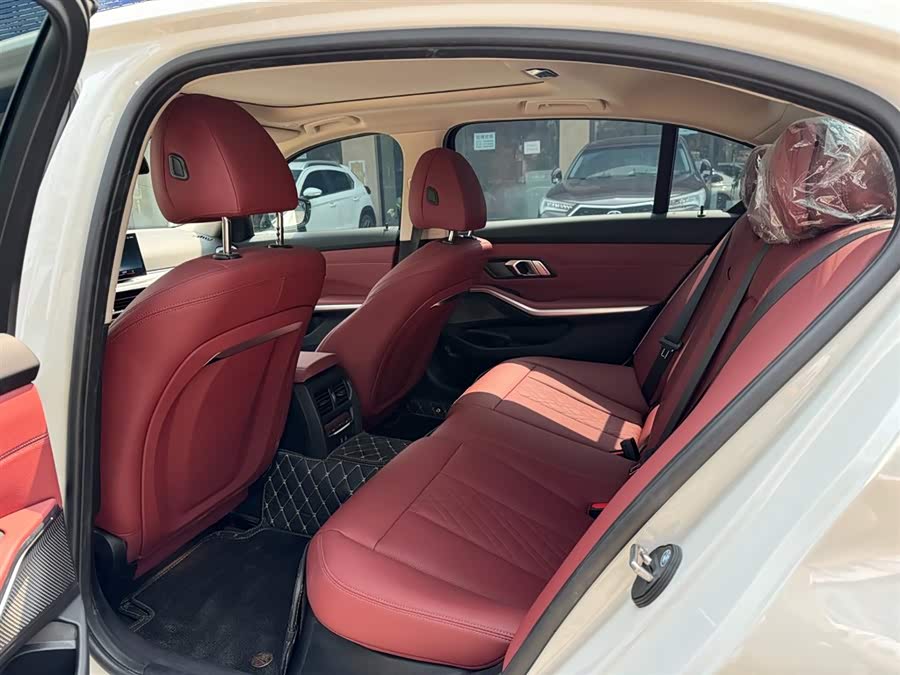 BMW i3 2024