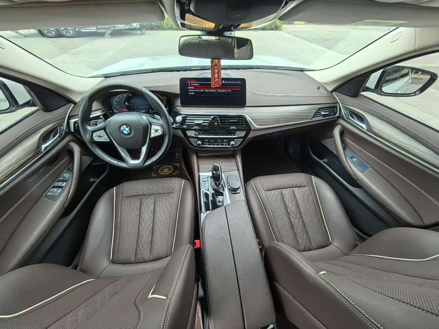 BMW 5 Series 2021