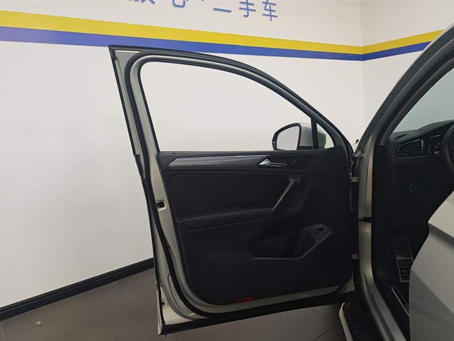 Volkswagen Tiguan L 2021