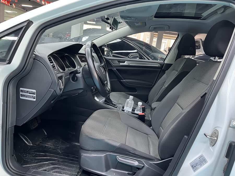 Volkswagen Golf 2016