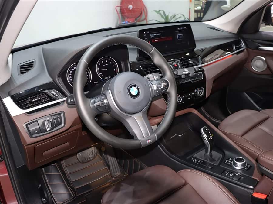 BMW X1 2021 — фото 9