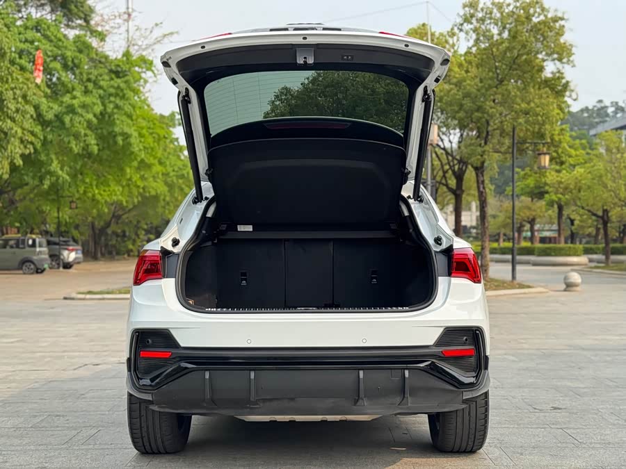 Audi Q3 Sportback 2020 — фото 24