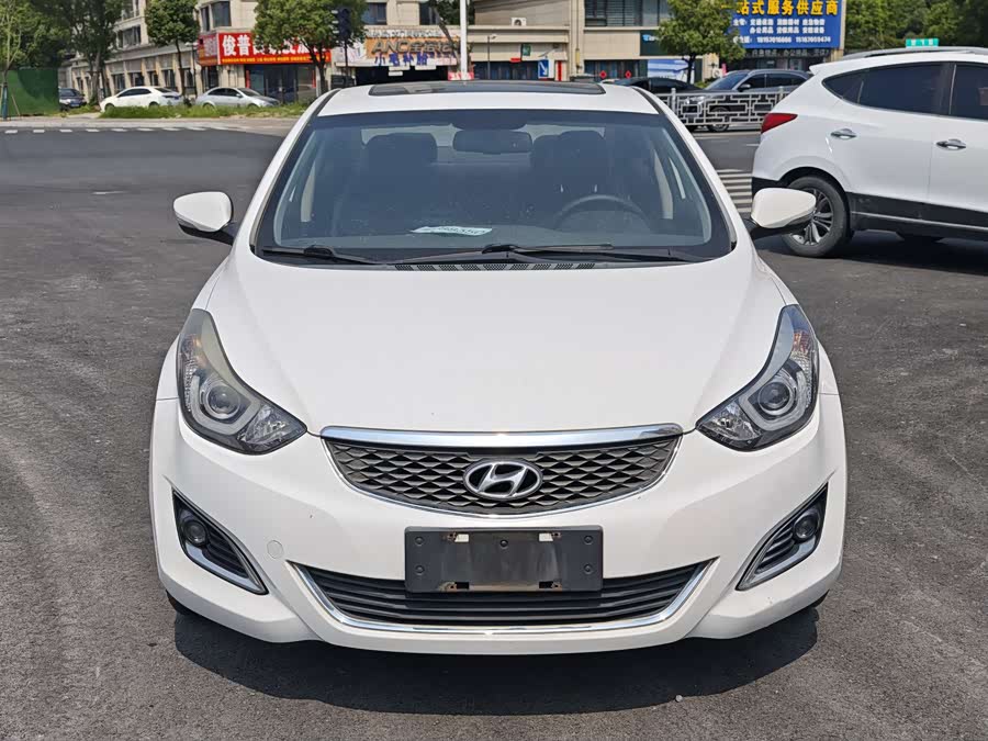 Hyundai Elantra 2016