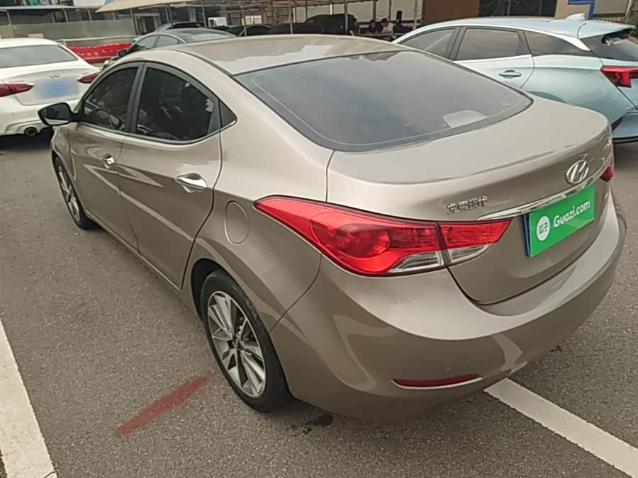 Hyundai Elantra Langdong 2015