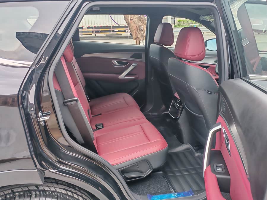 Jetour Jietu X70 PLUS 2025 — фото 15