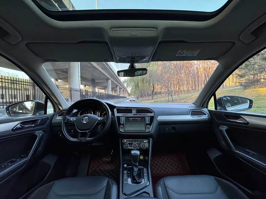 Volkswagen Tiguan L 2018 — фото 9