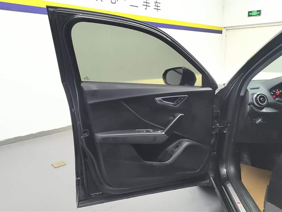 Audi Q2L 2024